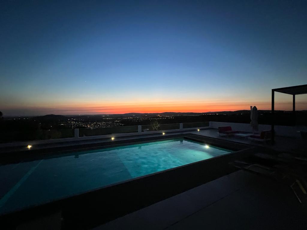 Holidays in Algarve - Portugal - Luxurious private family villa with heated swimming pool and outdoor barbecue, beautiful views with a rooftop for the sunset