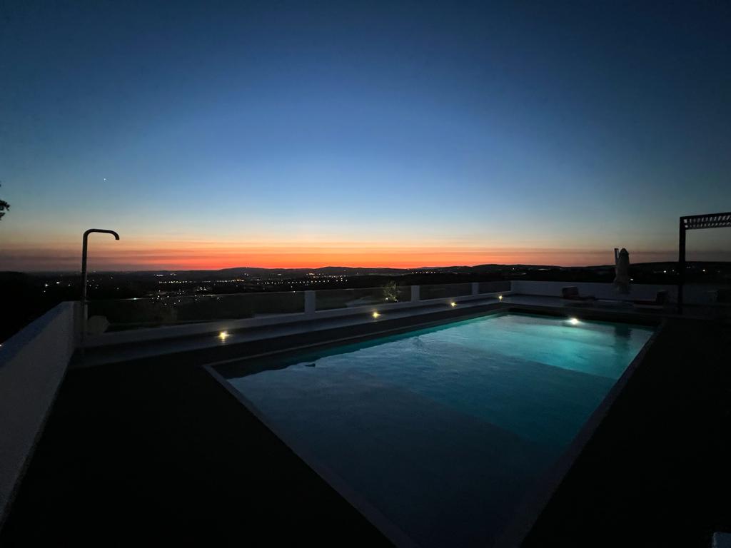 Holidays in Algarve - Portugal - Luxurious private family villa with heated swimming pool and outdoor barbecue, beautiful views with a rooftop for the sunset