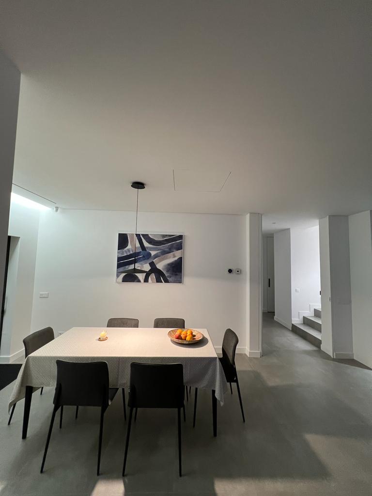 Holidays in Algarve - Portugal - Luxurious private family villa with heated swimming pool and outdoor barbecue, beautiful views with a rooftop for the sunset